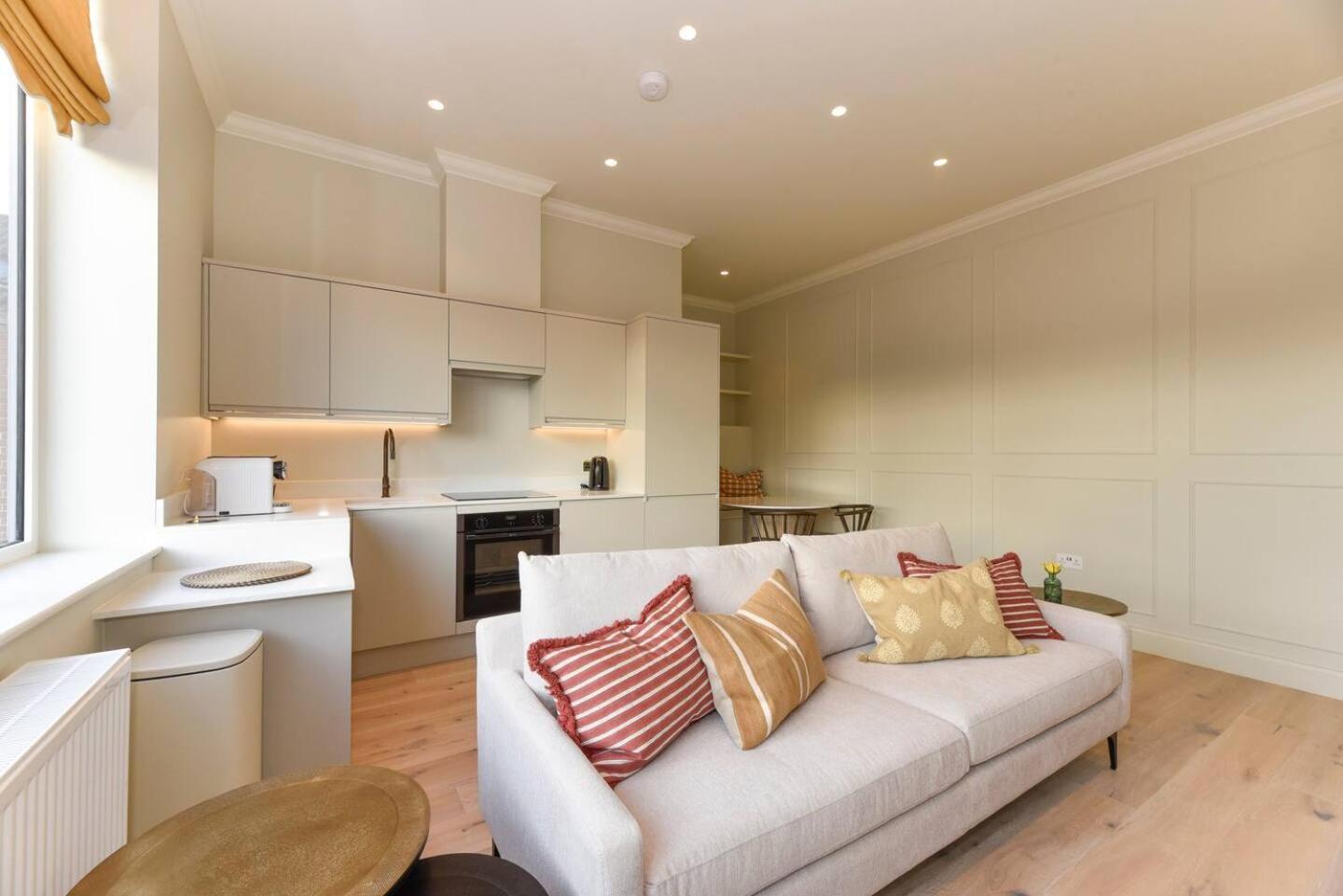 Pass The Keys Stunning Loft Style * Twickenham